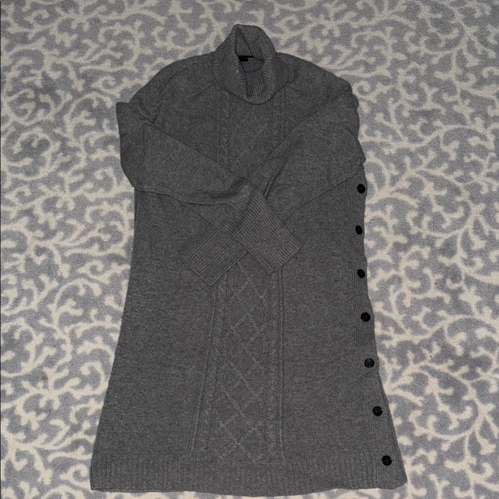 🩶JCrew🩶 EUC Grey Cable Tunic Sweater- M. Side Button Detail. Adorable& Pristine!